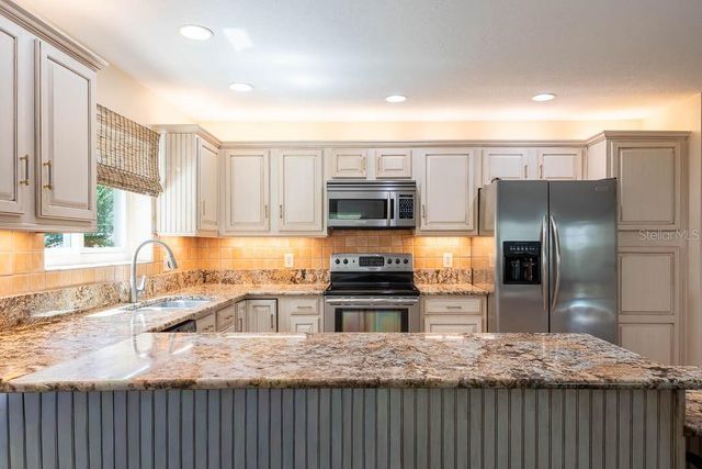403 TIMBER RIDGE DRIVE, Longwood, FL 32779