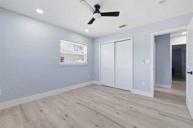 4435 HUNTINGTON STREET NE, St Petersburg, FL 33703