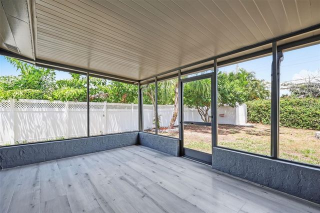 4435 HUNTINGTON STREET NE, St Petersburg, FL 33703