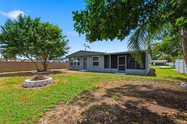 4435 HUNTINGTON STREET NE, St Petersburg, FL 33703