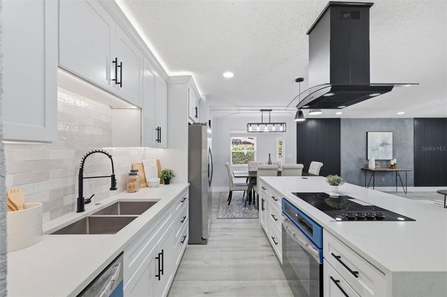4435 HUNTINGTON STREET NE, St Petersburg, FL 33703