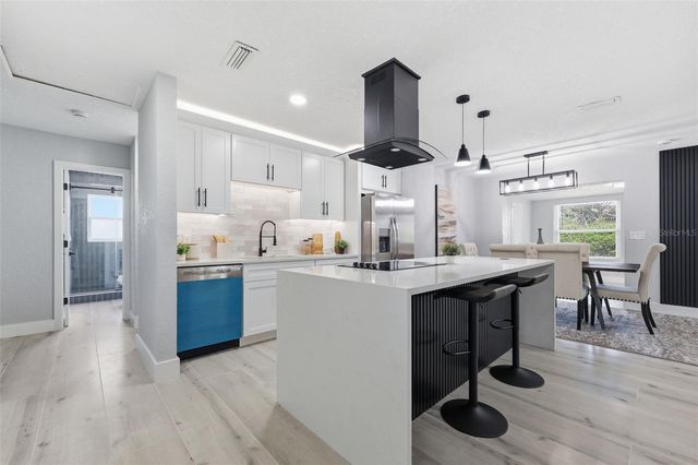 4435 HUNTINGTON STREET NE, St Petersburg, FL 33703