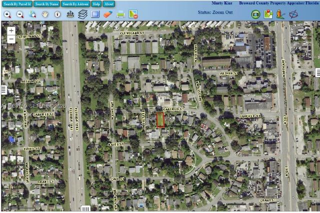 6122 Garfield St, Hollywood, FL 33024