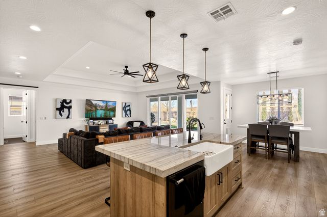 959 E BRONCO DR, Washington, UT 84780