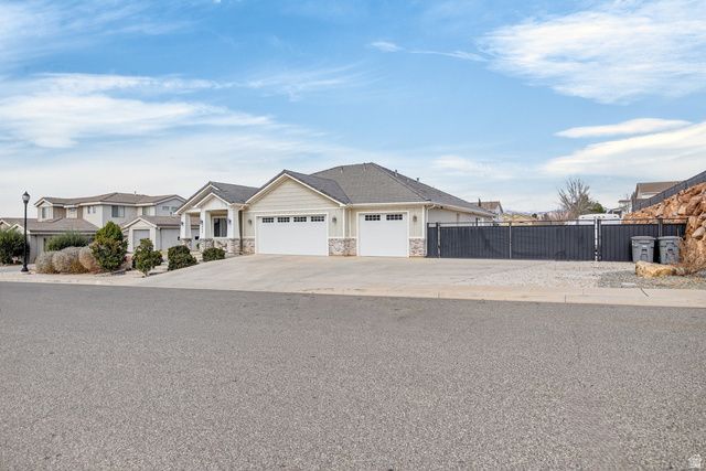 959 E BRONCO DR, Washington, UT 84780
