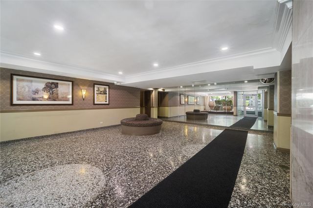 211-65 23rd Avenue 5E, Bayside, NY 11360