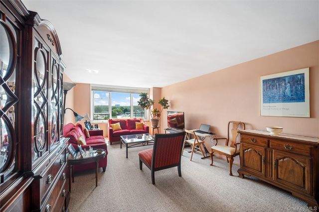 211-65 23rd Avenue 5E, Bayside, NY 11360