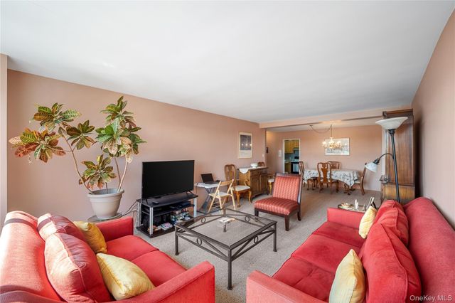 211-65 23rd Avenue 5E, Bayside, NY 11360