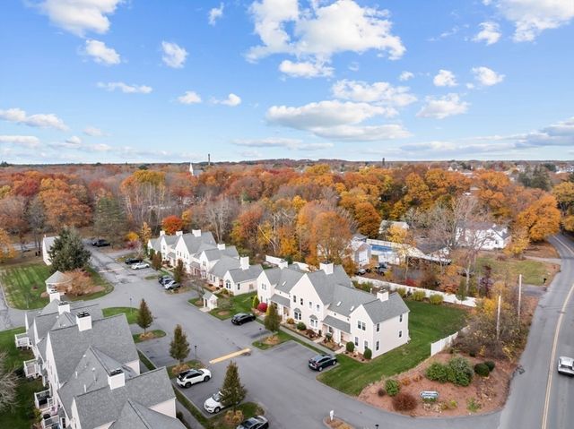 96 Danforth St 49, Taunton, MA 02780