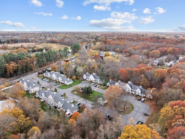 96 Danforth St 49, Taunton, MA 02780