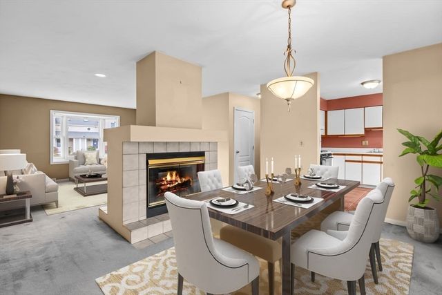 96 Danforth St 49, Taunton, MA 02780