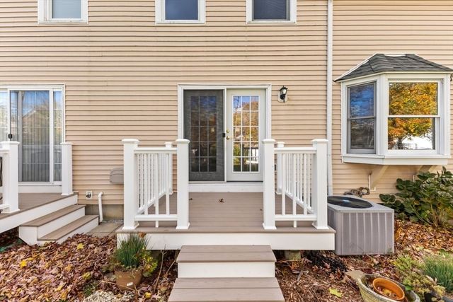 96 Danforth St 49, Taunton, MA 02780