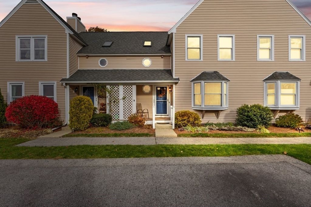 96 Danforth St 49, Taunton, MA 02780