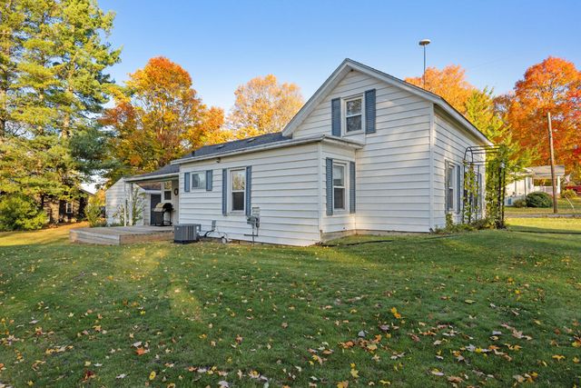 423 N Camburn Street, Stanton, MI 48888