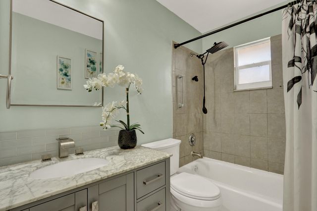 502 Davis Road 12, Palm Springs, FL 33461