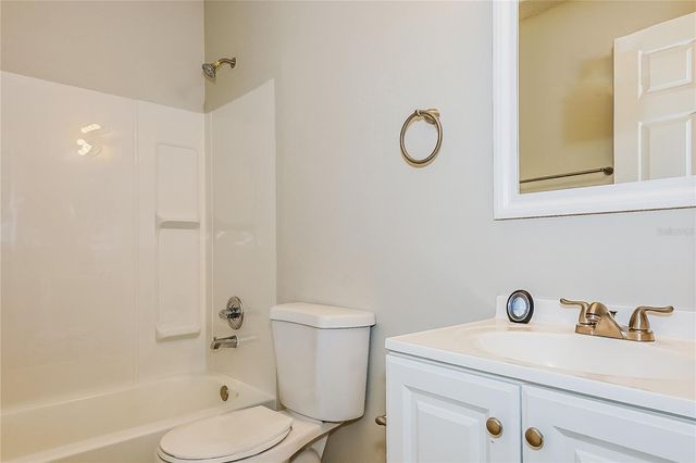 824 PINEWOOD STREET, Daytona Beach, FL 32117