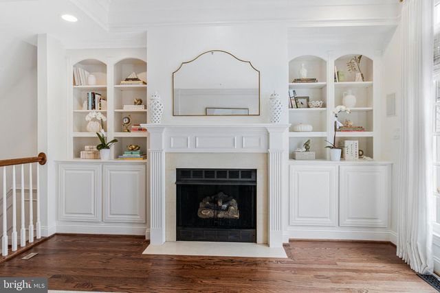 317 S HENRY ST, Alexandria, VA 22314