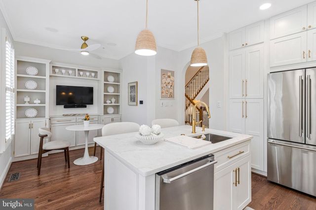 317 S HENRY ST, Alexandria, VA 22314