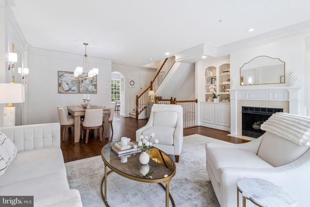 317 S HENRY ST, Alexandria, VA 22314