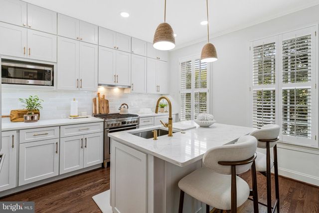317 S HENRY ST, Alexandria, VA 22314