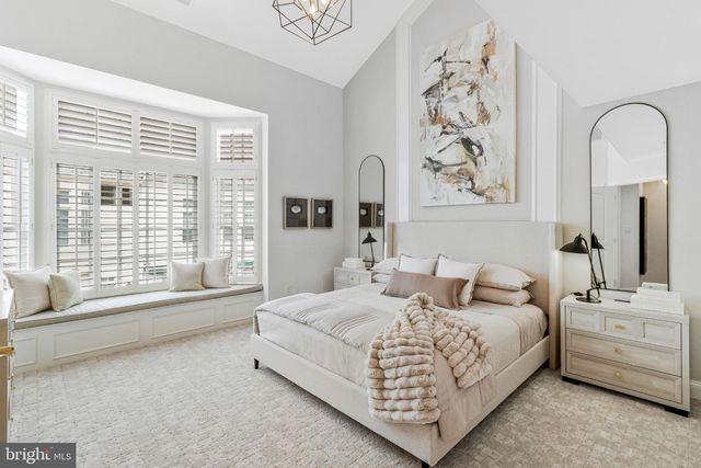 317 S HENRY ST, Alexandria, VA 22314
