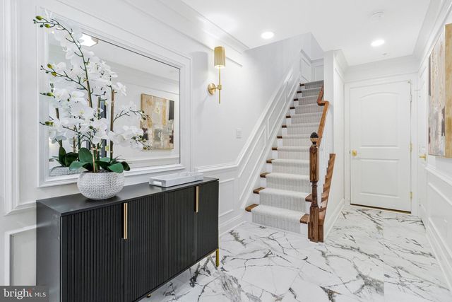 317 S HENRY ST, Alexandria, VA 22314