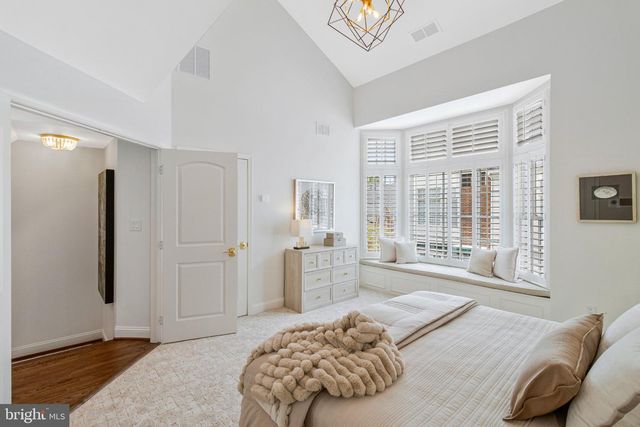 317 S HENRY ST, Alexandria, VA 22314