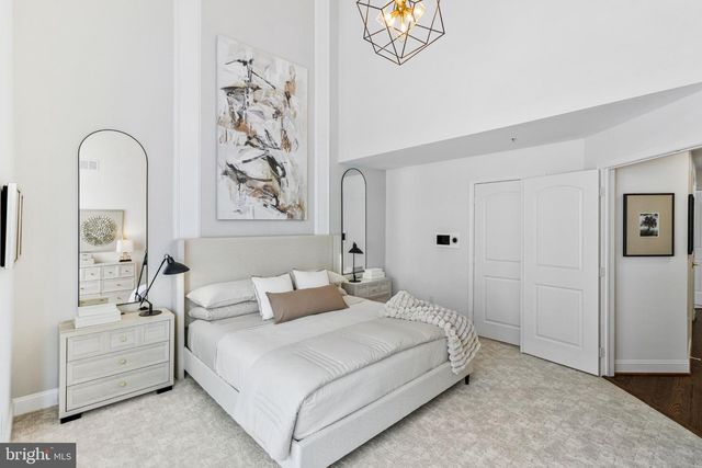 317 S HENRY ST, Alexandria, VA 22314