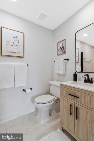 317 S HENRY ST, Alexandria, VA 22314