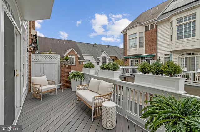 317 S HENRY ST, Alexandria, VA 22314
