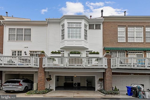 317 S HENRY ST, Alexandria, VA 22314