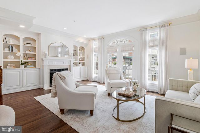 317 S HENRY ST, Alexandria, VA 22314