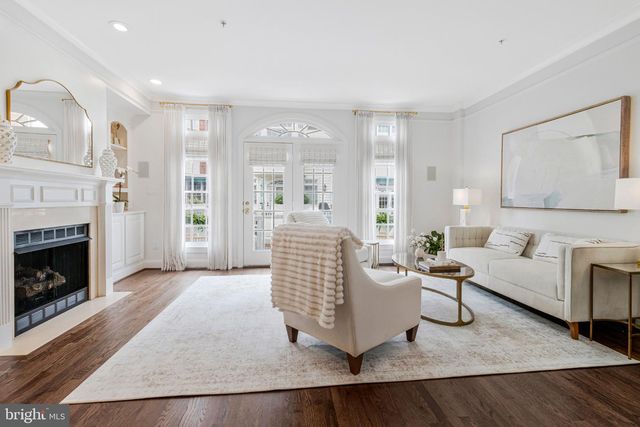 317 S HENRY ST, Alexandria, VA 22314