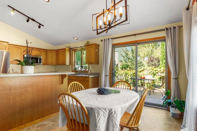 2338 Quartz Lane, Madison, WI 53719