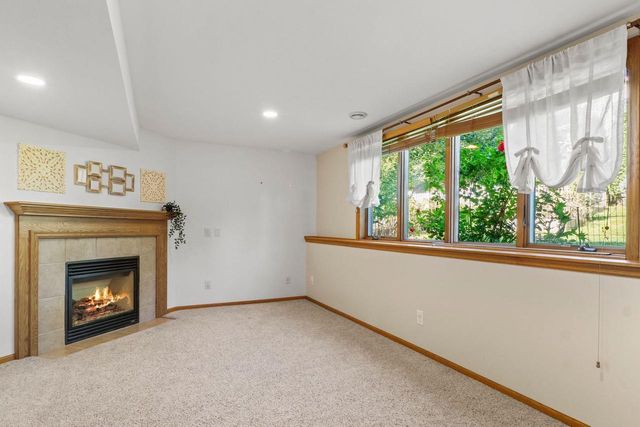 2338 Quartz Lane, Madison, WI 53719