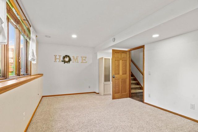 2338 Quartz Lane, Madison, WI 53719