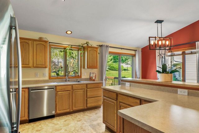 2338 Quartz Lane, Madison, WI 53719