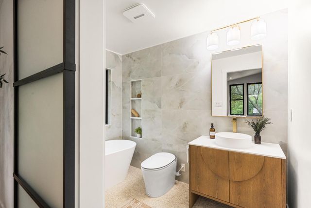 7801 Law Ln, Loomis, CA 95650