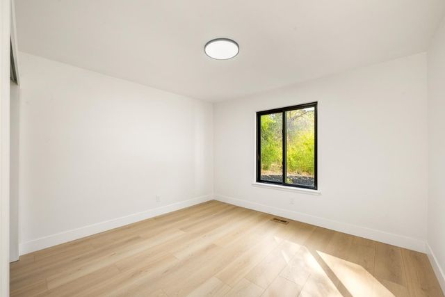 7801 Law Ln, Loomis, CA 95650