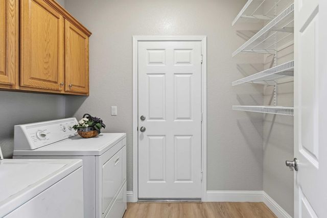 7072 Hayride Ln, Roseville, CA 95747