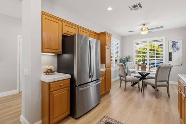 7072 Hayride Ln, Roseville, CA 95747