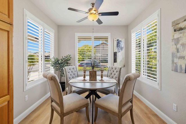 7072 Hayride Ln, Roseville, CA 95747