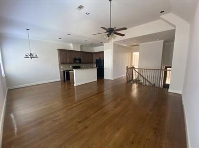 6353 Richmond Avenue 101, Houston, TX 77057