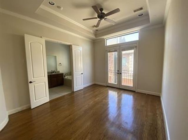 6353 Richmond Avenue 101, Houston, TX 77057