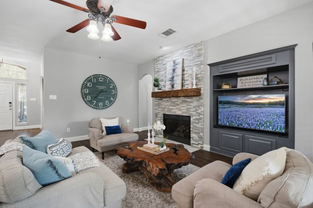 7005 Royal Glen Trail, Mckinney, TX 75072