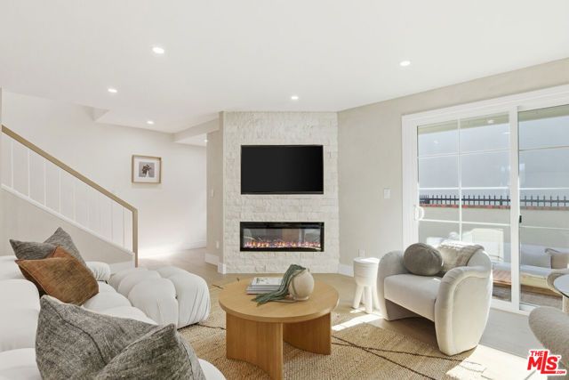 4738 La Villa Marina A, Marina Del Rey, CA 90292