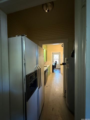 630 W Gramercy, San Antonio, TX 78212