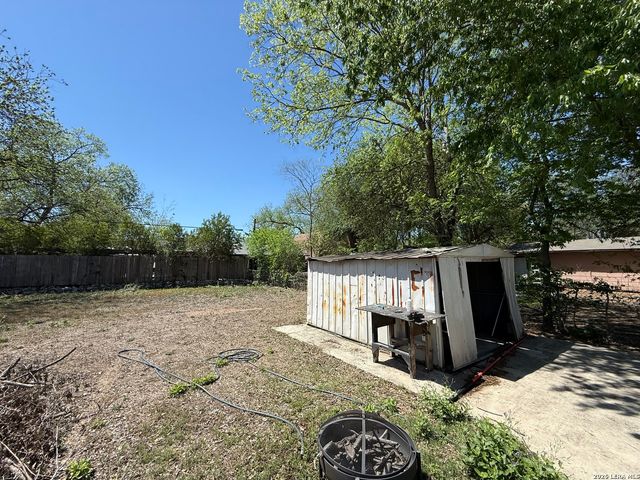 630 W Gramercy, San Antonio, TX 78212