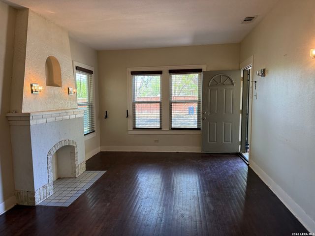 630 W Gramercy, San Antonio, TX 78212