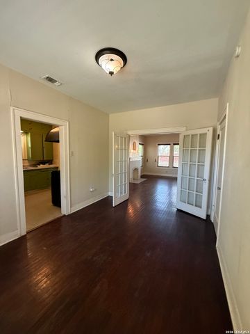 630 W Gramercy, San Antonio, TX 78212